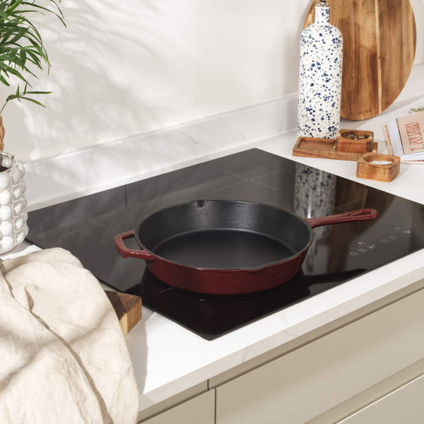 Chester 26cm Cast Iron Frying Pan - Red - PFAS-free