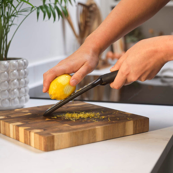 Expert Grater – Black