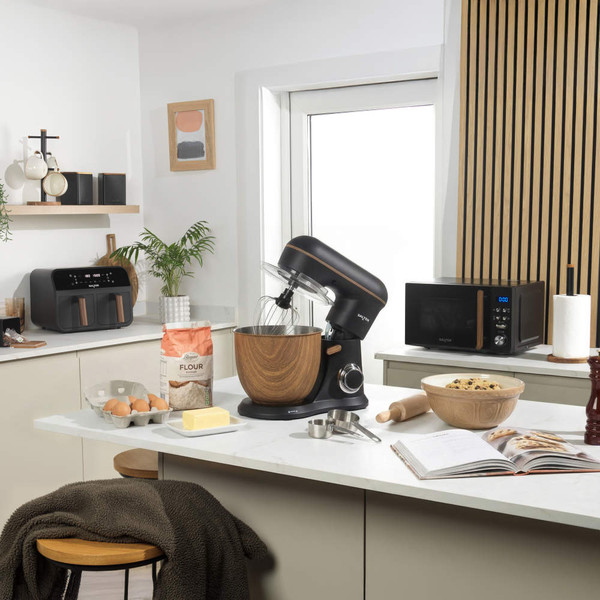 Toronto Kettle, 4 - Slice Toaster & Stand Mixer - Black