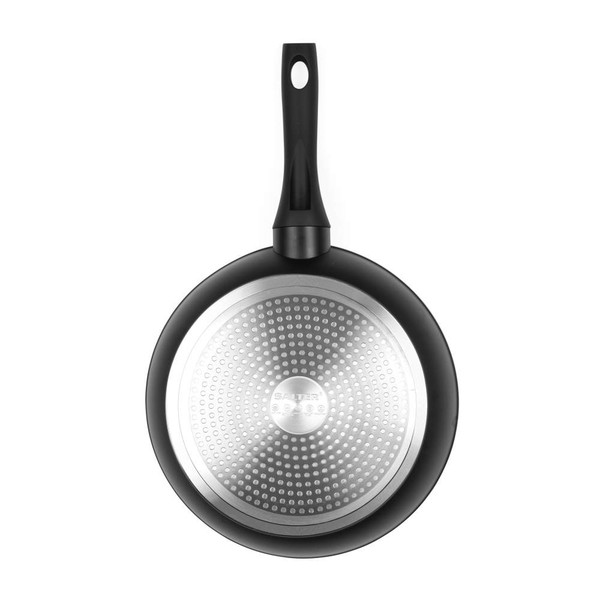 Black non-stick frying pan, Salter brand, base view with handle