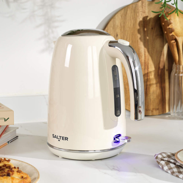 Retro Cream 1.7L Kettle - Plastic