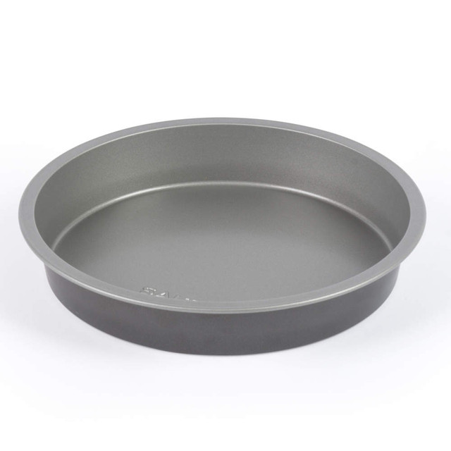 Essentials 21 cm Round Baking Tin