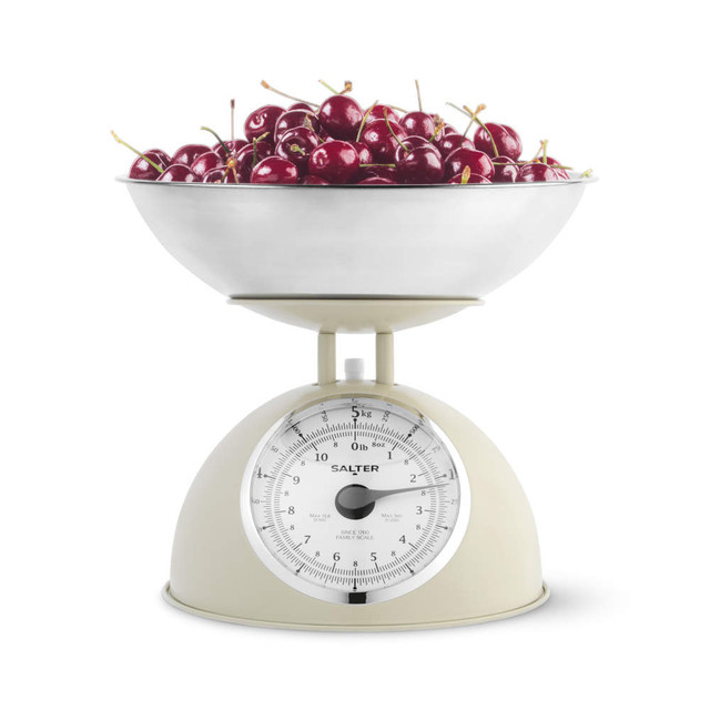 Timeless Mechanical Kitchen Scale – Cream