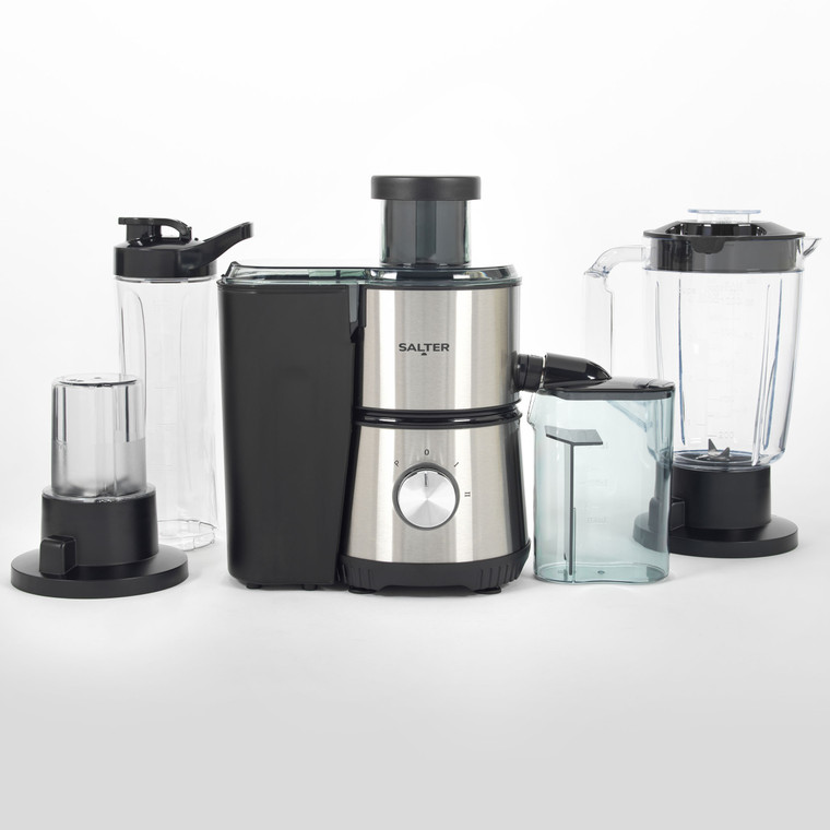 Salter 4 in 1 juicer and blender making smoothies and juices, including portable bottles, blending jugs, and juice cups