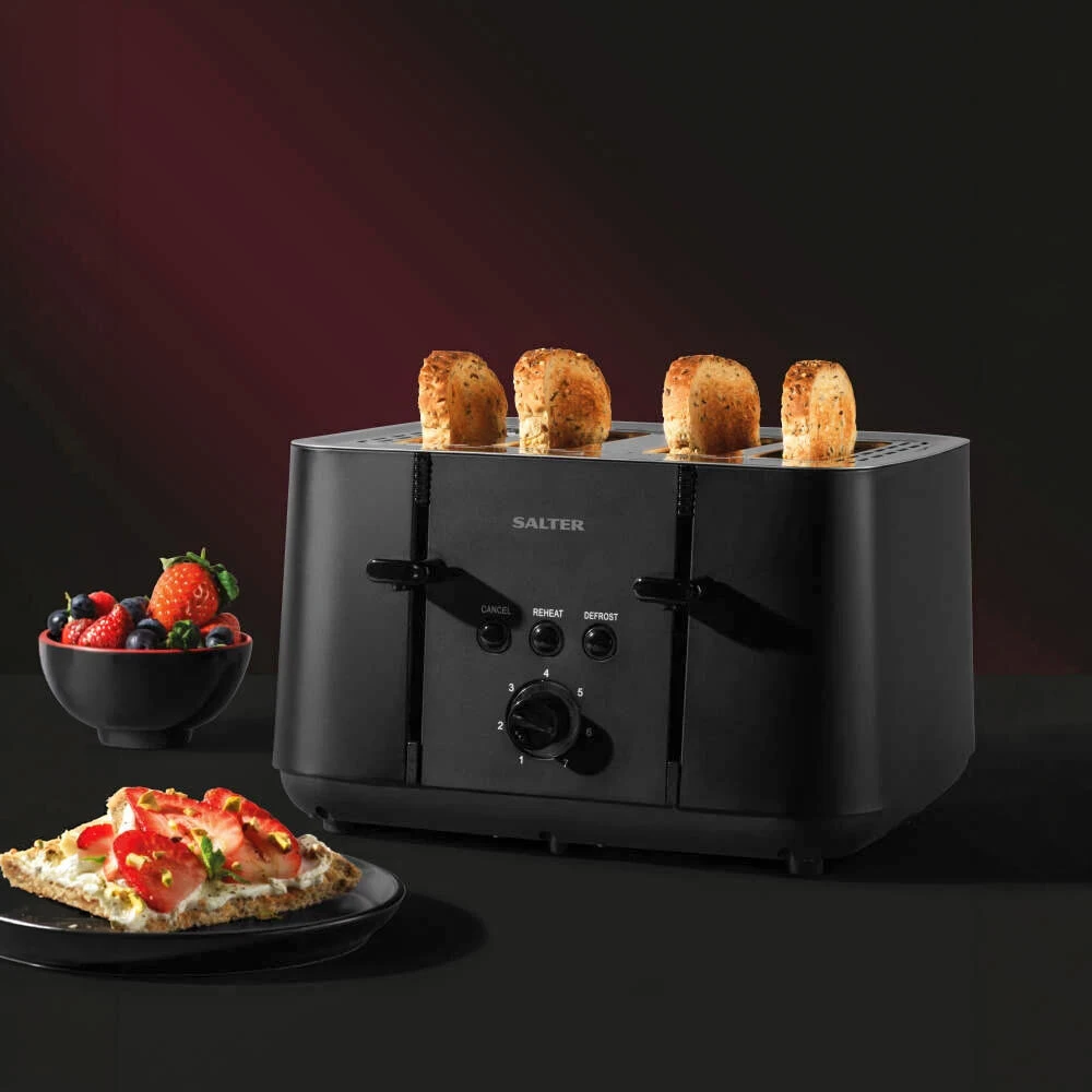 black Kuro toaster