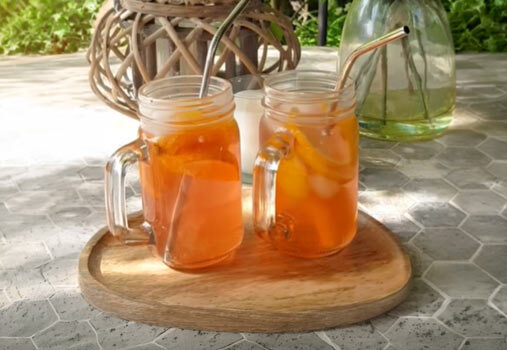 Lemon Iced tea in mason jars