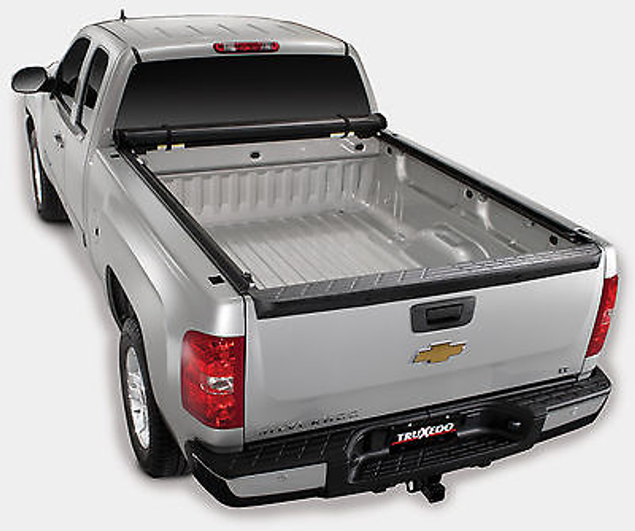 572201 - TRUXEDO LO PRO QT SOFT ROLL UP TONNEAU COVER 14-15 CHEVY GMC 1500 8' BED