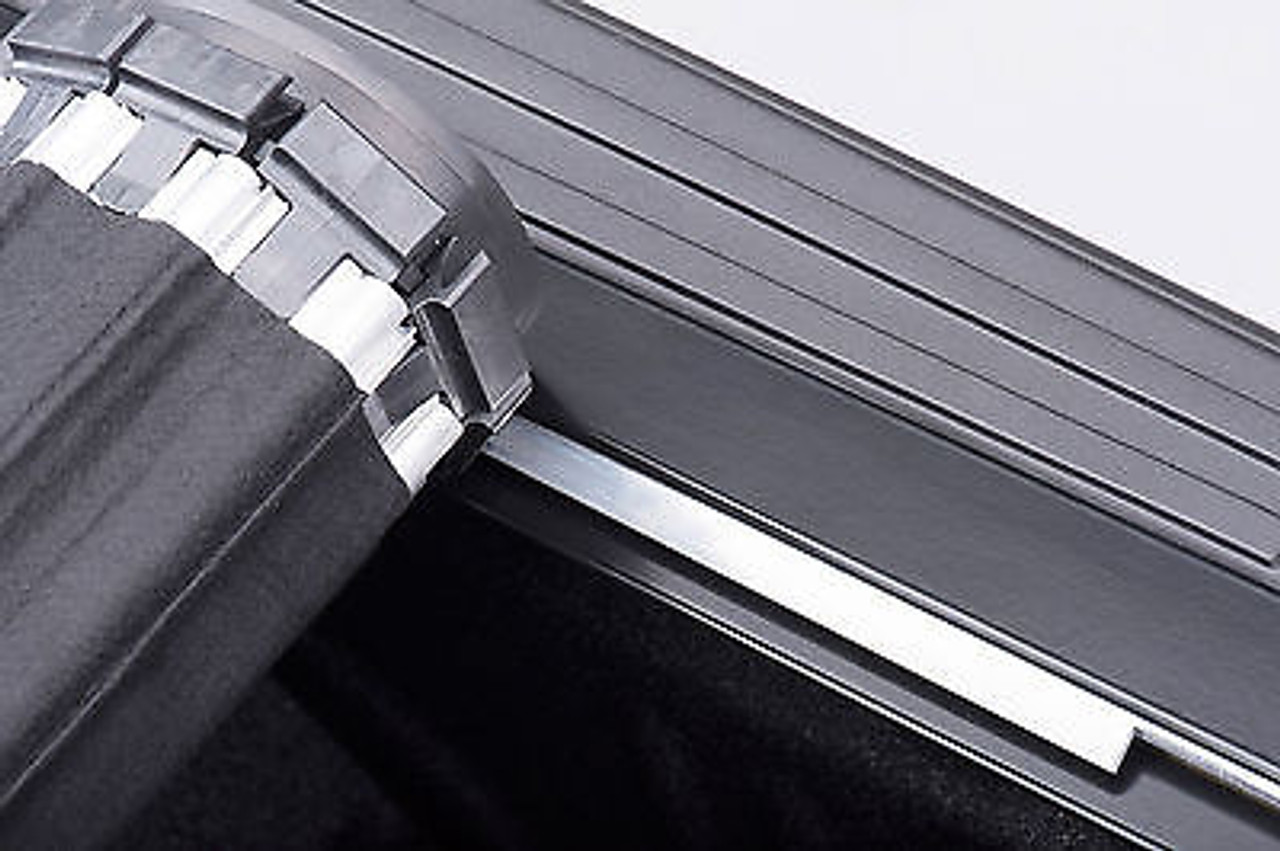 39304 - BAK REVOLVER X2 HARD ROLLING TONNEAU COVER FOR 1999-07 FORD F250 F350 8' BED