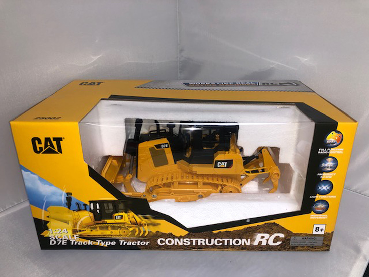 Diecast Masters Caterpillar 1/24 Scale D7E Bulldozer DCM25002 Cars & Trucks - La