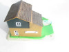 HO TRAINS NEW RAY COUNTRY CHALET BUILDING GLUED EXC- S210