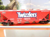 LIONEL 19361 TWIZZLERS COVERED QUAD HOPPER CAR D/C TRUCKS - LN- BXD- B16