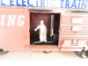 LIONEL TRAINS  - 027 SCALE- 9223 READING OPERATING  BOXCAR - LN- BXD- SH