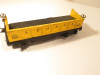 LIONEL PRE-WAR 3652 TINPLATE YELLOW GONDOLA CAR- PARTS- FAIR - S31P