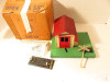 LIONEL TRAINS #145 POST-WAR OPERATING GATEMAN ACCESSORY 0/027 BOXED - GOOD- W7