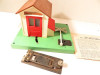 LIONEL TRAINS #145 POST-WAR OPERATING GATEMAN ACCESSORY 0/027 - GOOD- W15