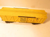 LIONEL TRAINS POST-WAR 6656 YELLOW STOCK CAR  - VG - 027 - M35