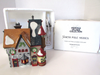 Dept 56 56227 Tassy's Mittens & Hassel's Woolies Lighted Building North Pole  D2|396960399202