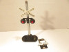 LIONEL TRAINS POST-WAR 154 HIGHWAY FLASHER SIGNAL WORKS GOOD -W/PLATE- EXC.- S10|357507922791