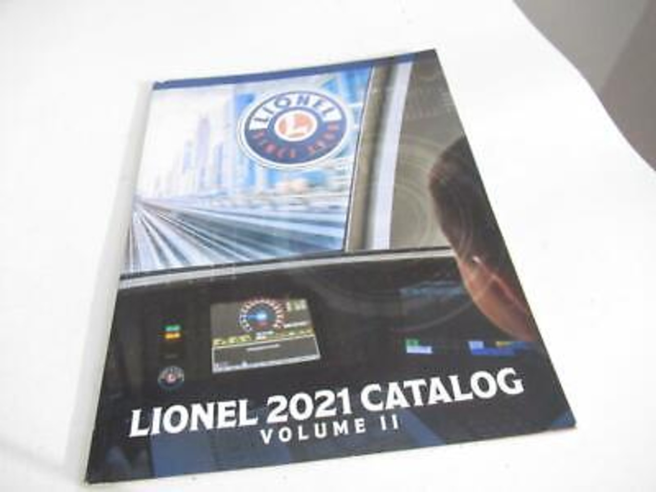 LIONEL 2021 VOLUME II COLOR CATALOG NEW The Model Train Store of