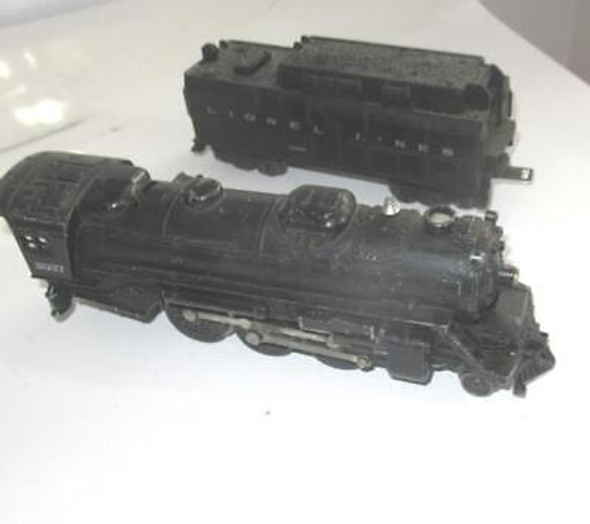 LIONEL POST-WAR- 2037 STEAM LOCO W/WHISTLE TENDER- 0/027-FAIR- W9