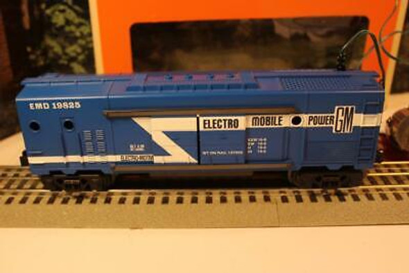 LIONEL- 19825- OPERATING GENERATOR BOXCAR -0/027 - NEW- B3