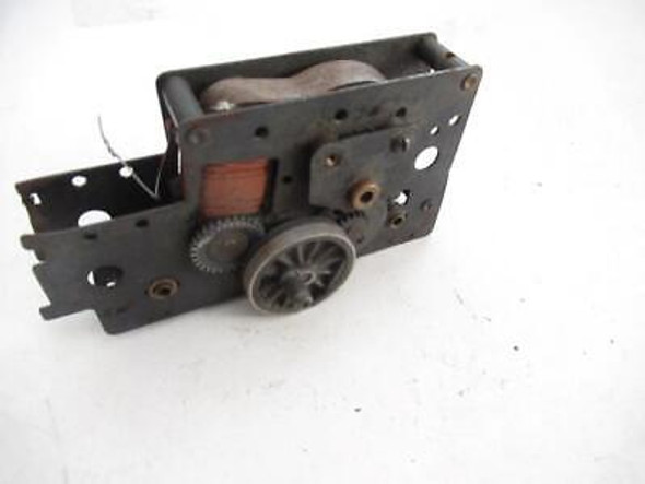 LIONEL PART - POST-WAR 2026 PARTIAL MOTOR ASSEMBLY- GOOD - H19