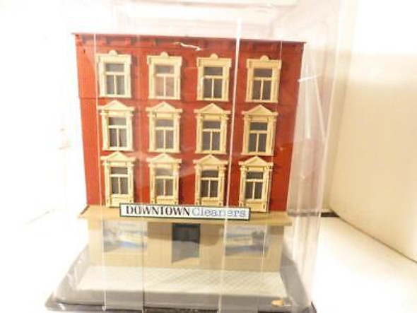 MTH TRAINS 30-90462- DOWNTOWN CLEANERS BUILDING - 0/027- LN BXD- SH