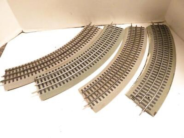 LIONEL FASTRACK 12015 - 036 CURVE TRACK SECTIONS - FOUR - USED -EXC. - SH