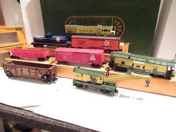 MPC LIONEL 1971 QUAKER CITY LIMITED SET W/READING DIESEL -SET BOXED- GOOD- SH