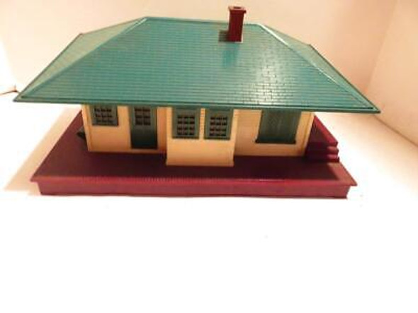 LIONEL POST-WAR TRAINS -132 STOP/START STATION ORIGINAL -GOOD - 0/027 SCALE--S19