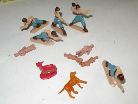 FOOTBALL PLAYERS-  ASSORTED - 1 1/2" - 2" TALL - GOOD. - H-20