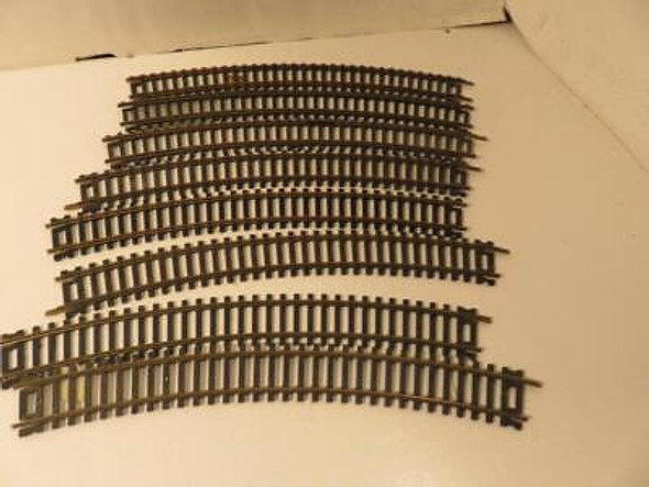 HO TRAINS - BRASS 18" RADIUS CURVES- 8 SECTIONS- GOOD - H43