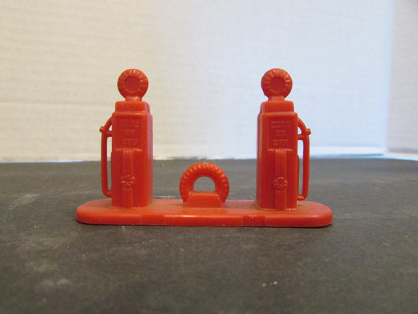 Vtg Plastic O/S  Scale Gas Station Pumps w/tire  Red White Part   PR