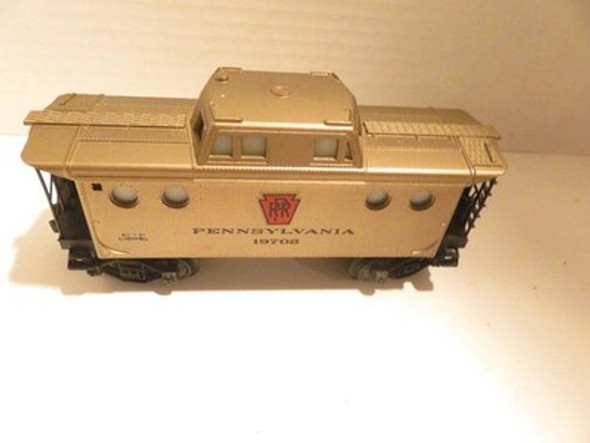 LIONEL TRAINS 19702 PENNSYLVANIA GOLD PORTHOLE CABOOSE FOR GOLD GG-1- 027 -H43