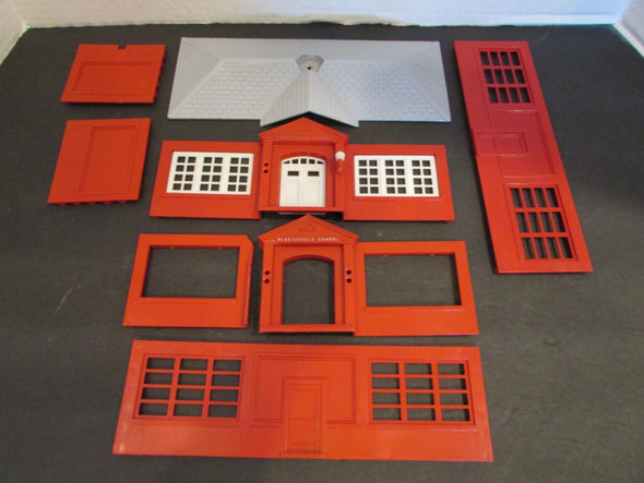 Bachmann Plasticville O Scale Schoolhouse Kit Use for  Parts   PR