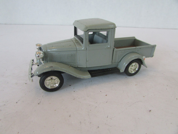 Road Signature 94232 Diecast Car 1934 Ford Pickup 1/43 Grey  Lot E1 Road Signature 94232 Diecast Car 1934 Ford Pickup 1/43 Grey  Lot E1