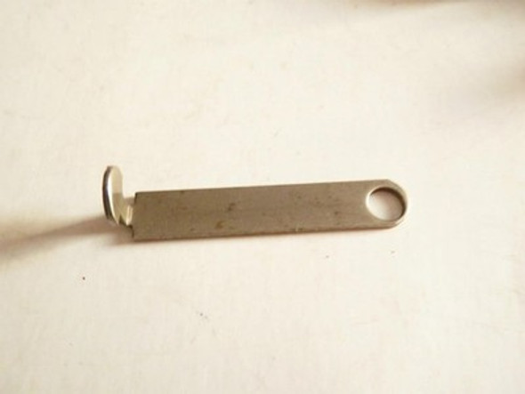 LIONEL PART - POST-WAR ORIGINAL STEAM LOCO DRAWBAR - NEW  -  1 5/8"- H16