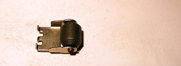 LIONEL PART -  8209-165 COLLECTOR ROLLER & BRACKET -  NEW - M20 LIONEL PART -  8209-165 COLLECTOR ROLLER & BRACKET -  NEW - M20