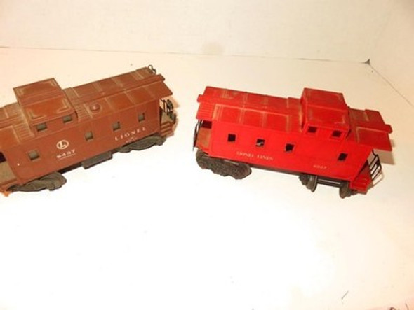 LIONEL POST-WAR TRAINS TWO CABOOSES- 6457/6007 - FAIR - 027 -S31H LIONEL POST-WAR TRAINS TWO CABOOSES- 6457/6007 - FAIR - 027 -S31H
