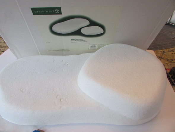 Dept 56 53202 Village Accessory Winter Display Platform Foam 2 pcs Used Boxed