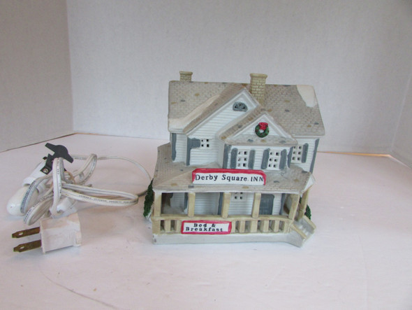 Lemax  Derby Square Inn B & B Lighted Building Village w/cord