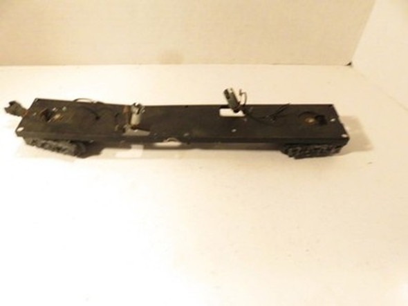 LIONEL PART POST-WAR SIX WHEEL MADISON CAR CHASSIS- INCOMPLETE- FAIR- W15