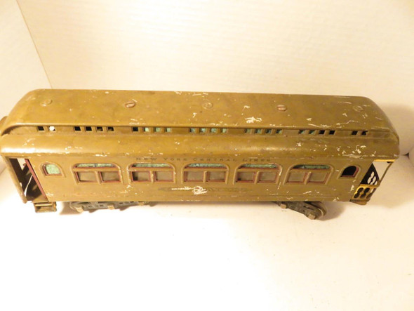 LIONEL STANDARD GAUGE - 490 OBSERVATION CAR- NEEDS RESTORING/PARTS- S21