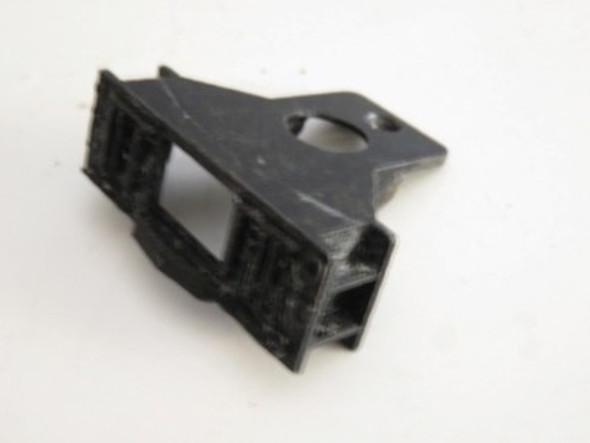 LIONEL PART DIECAST POST-WAR FRONT METAL APRON FOR FM TRAINMASTER NEW -SR110|396744510990