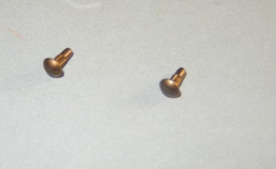LIONEL PART 2460-21 - GROOVED RIVET (DRIVE STUD)  (2) - NEW- W46C|297423782557