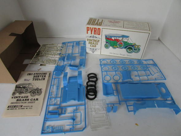 VTG 1967 LIFE LIKE PYRO 1911 STEVENS DURYEA TOURER CAR MODEL KIT 1/32 NEW -