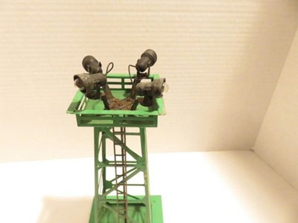 LIONEL TRAINS POST-WAR - 395 GREEN FLOODLIGHT TOWER- WORKS OK- GOOD - B2R|396988866168