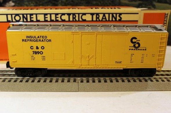 LIONEL VAULT - STANDARD 'O'- 17303- CHESAPEAKE & OHIO REEFER- BOXED- W70|297610397143