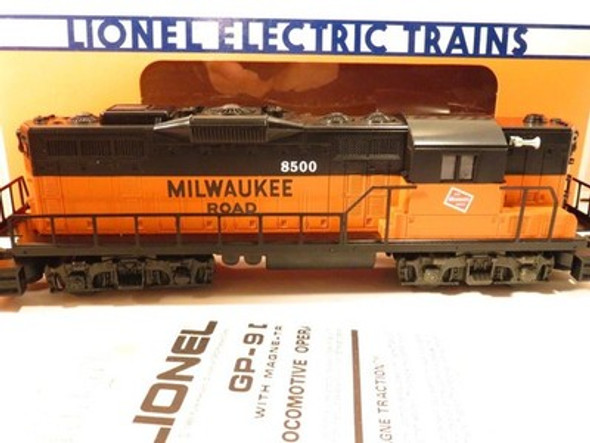 LIONEL - 18500 MILWAUKEE ROAD GP-9 DIESEL W/PULLMOR MOTOR- NEW-  H1|357692633810