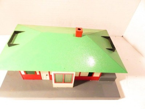 AMERICAN FLYER LIONEL 'S' 49812 METAL TALKING STATION- NEEDS CONTROLLER- W57